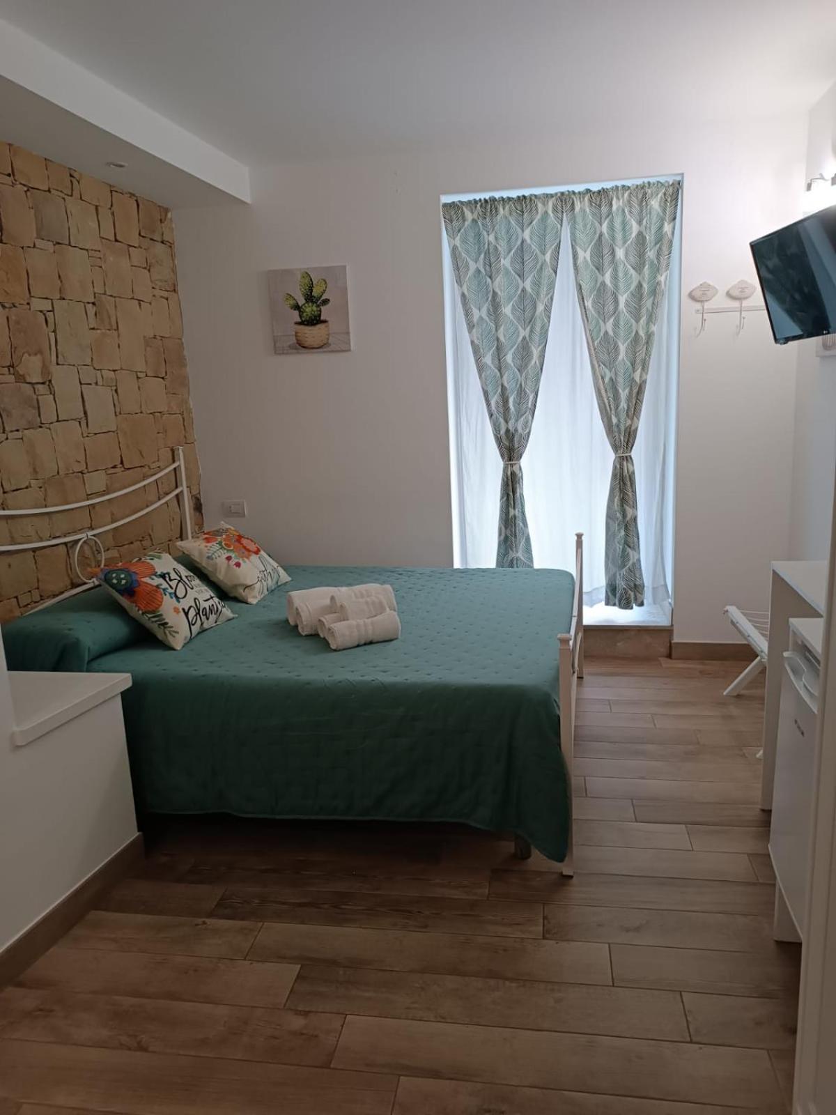 Bed and Breakfast Oltremare Cefalú Exterior foto